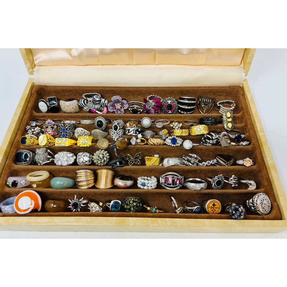 Vintage & Modern Gold & Silver Tone Assortment Fashion Statement Rings Lot of 77